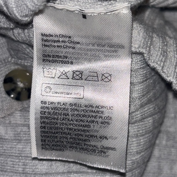 H&M Ribbed Grey Button Sweater - Picture 2 of 4